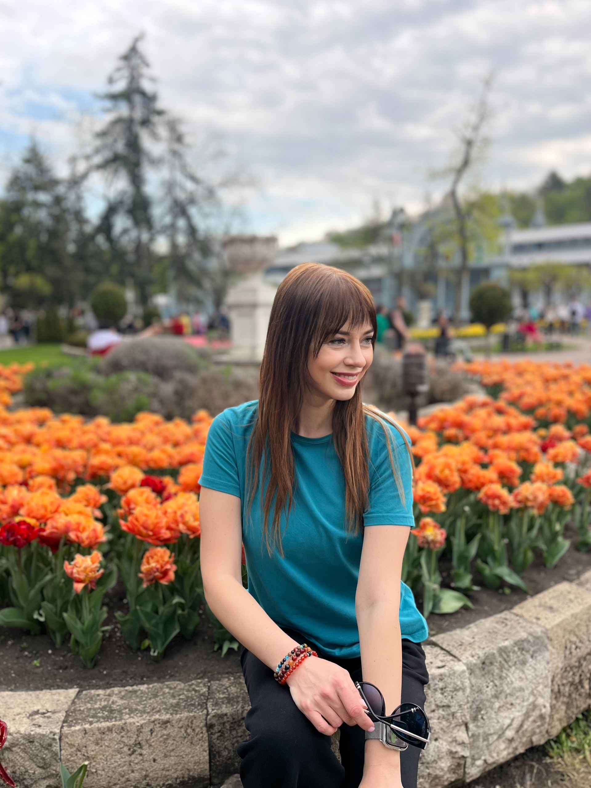 Maja, 25